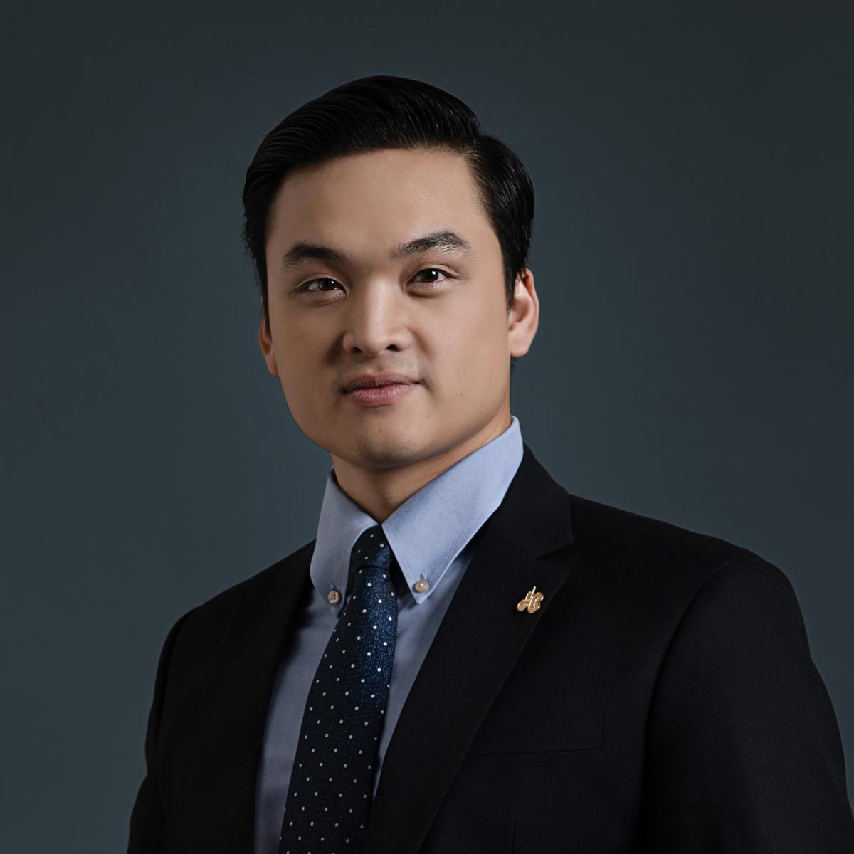 Ông Lê Viết Hiếu
